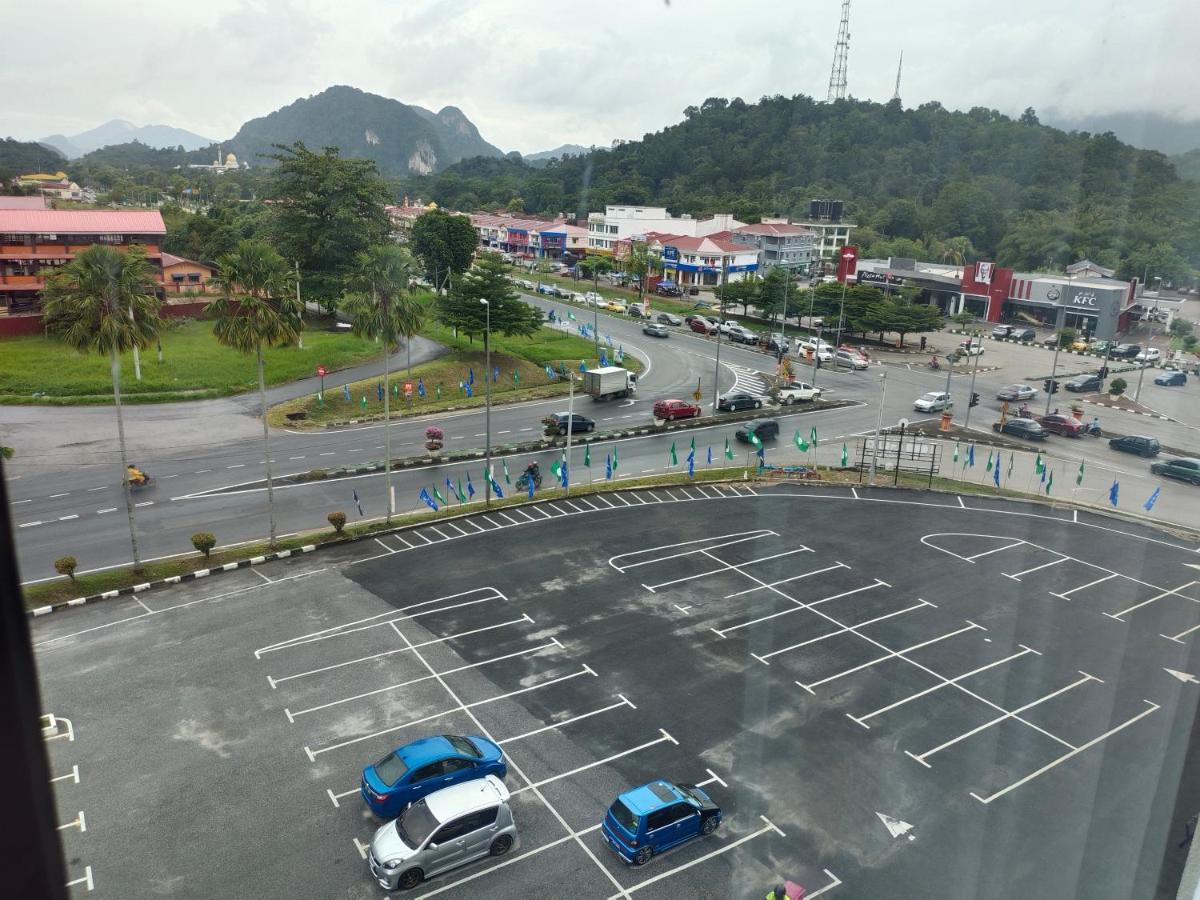 Alish Studio Apartment With Pool, Netflix, Wifi Gua Musang Exterior foto