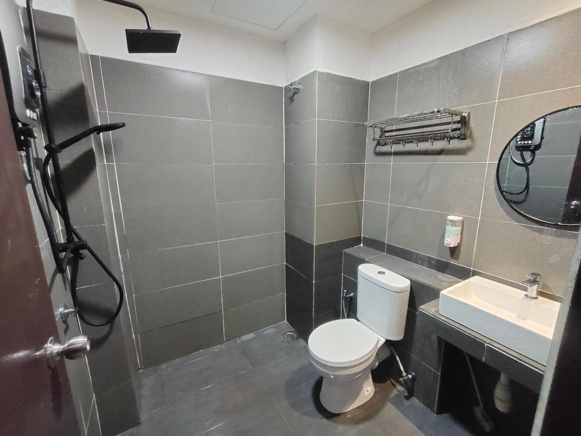 Alish Studio Apartment With Pool, Netflix, Wifi Gua Musang Exterior foto